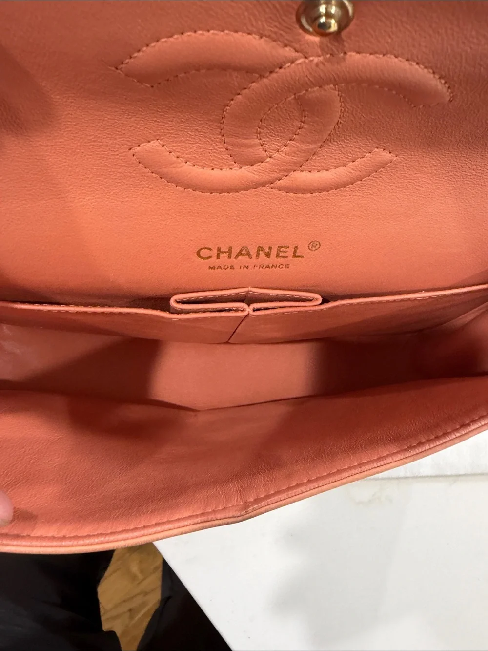 CHANEL elegant quilted